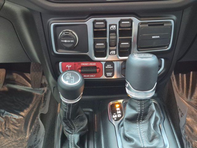 Main image 24