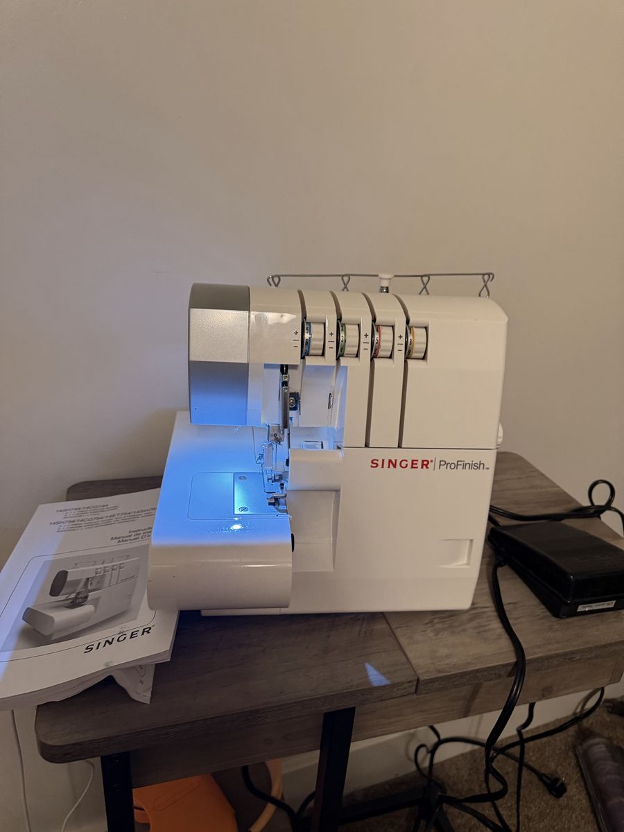 Serger machine