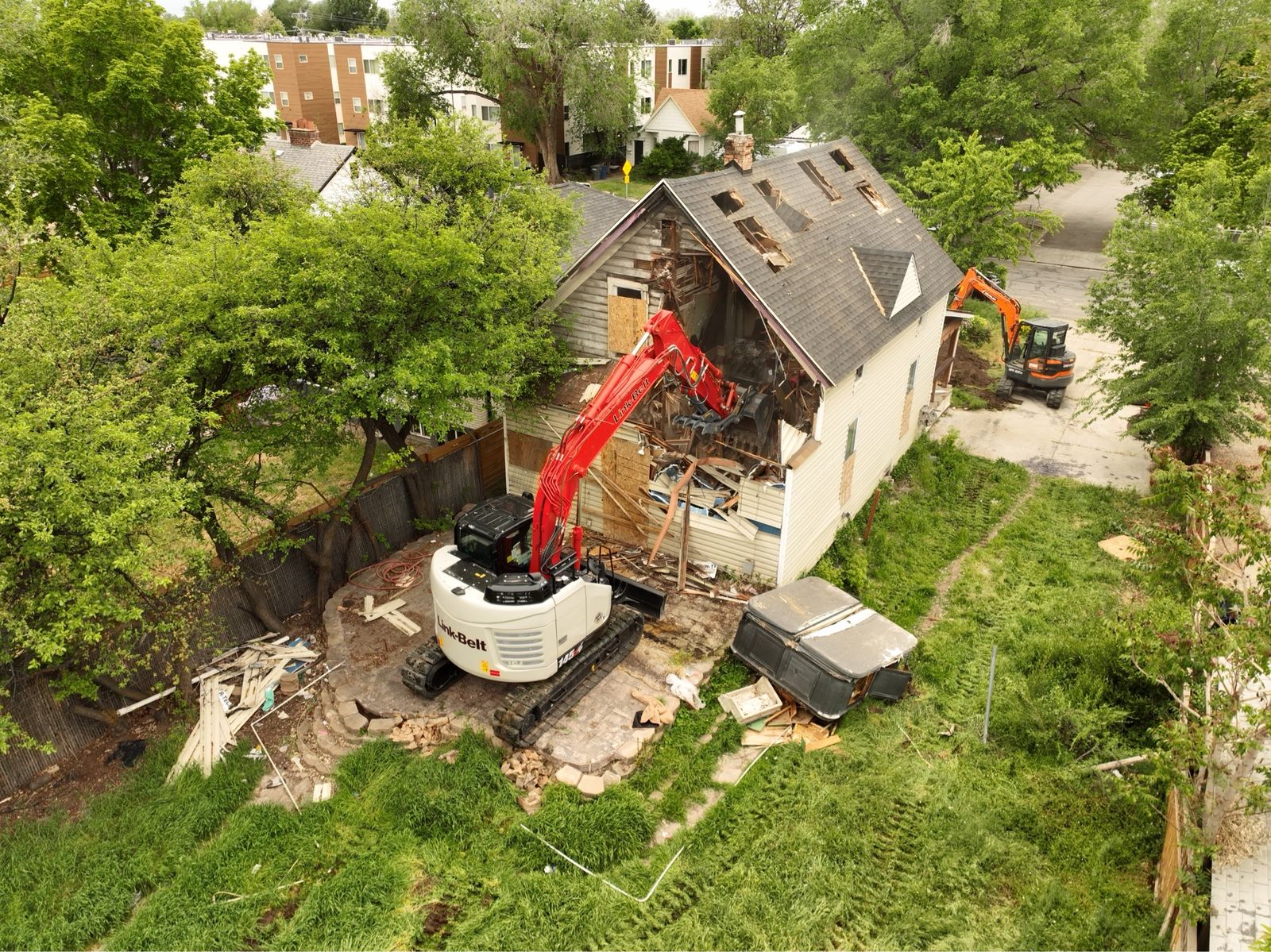 Main image 7
