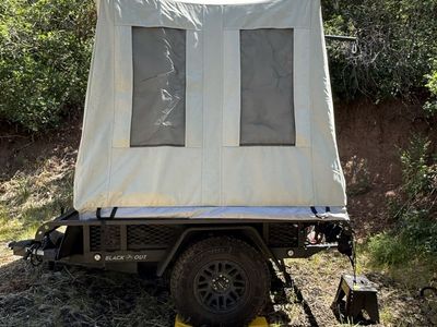 Jumping Jack Tent Trailer blackout edition
