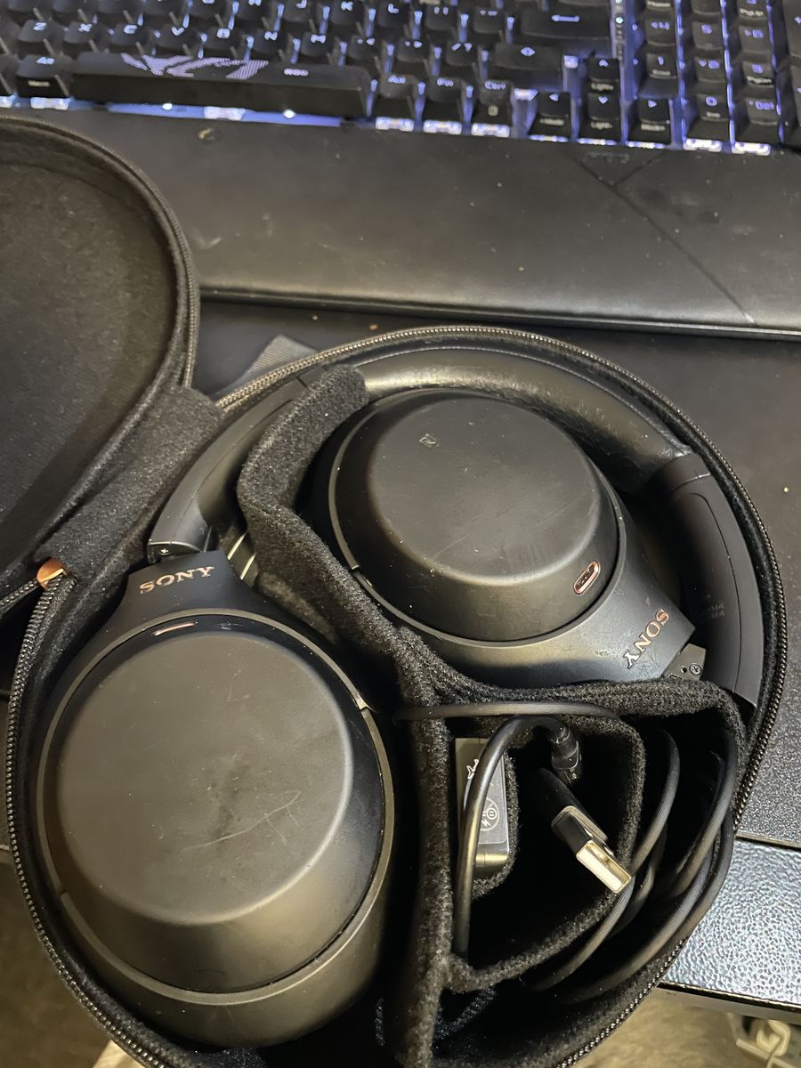 Sony XM4 for sale - Negotiable Price