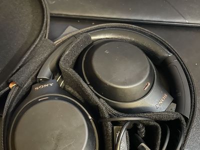 Sony XM4 for sale - Negotiable Price