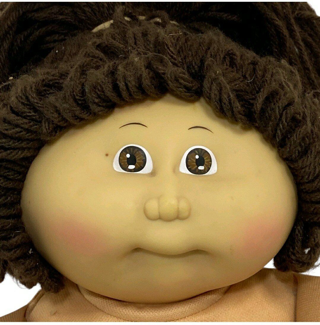LOOKING FOR CABBAGE PATCH DOLLS & CLOTHES