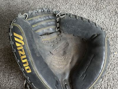RH Catchers Glove - Mizuno MVP Prime SE GMVP1275PSES6 Catcher's Mitt - Black/Yellow - Used - Ready to Play