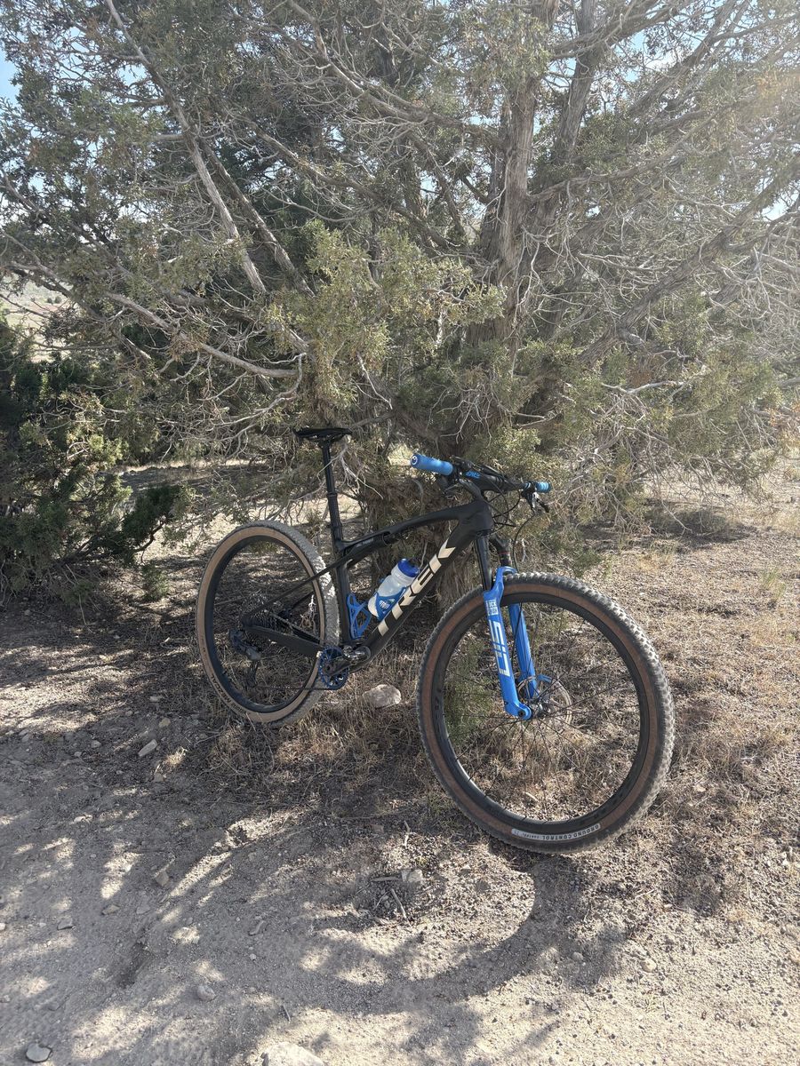 Trek Supercaliber 9.8 Gen 1 Upgraded Large