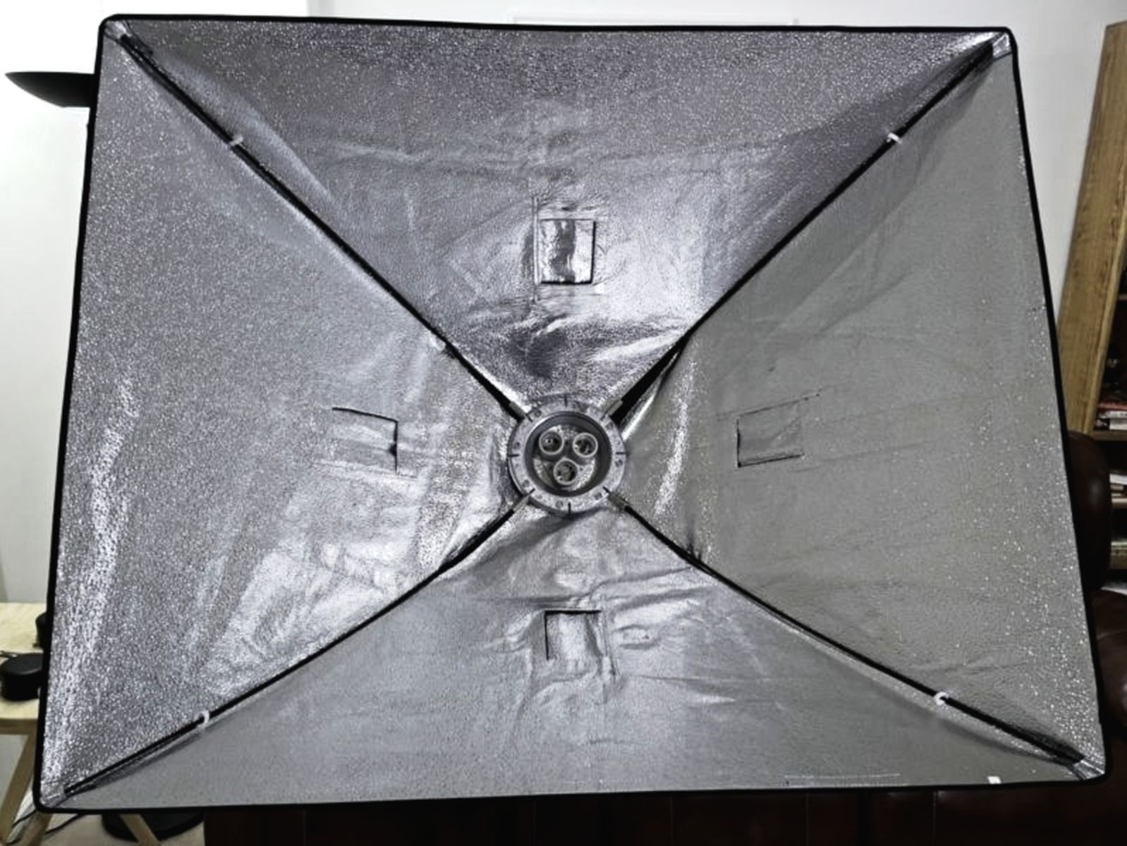 Main image 4