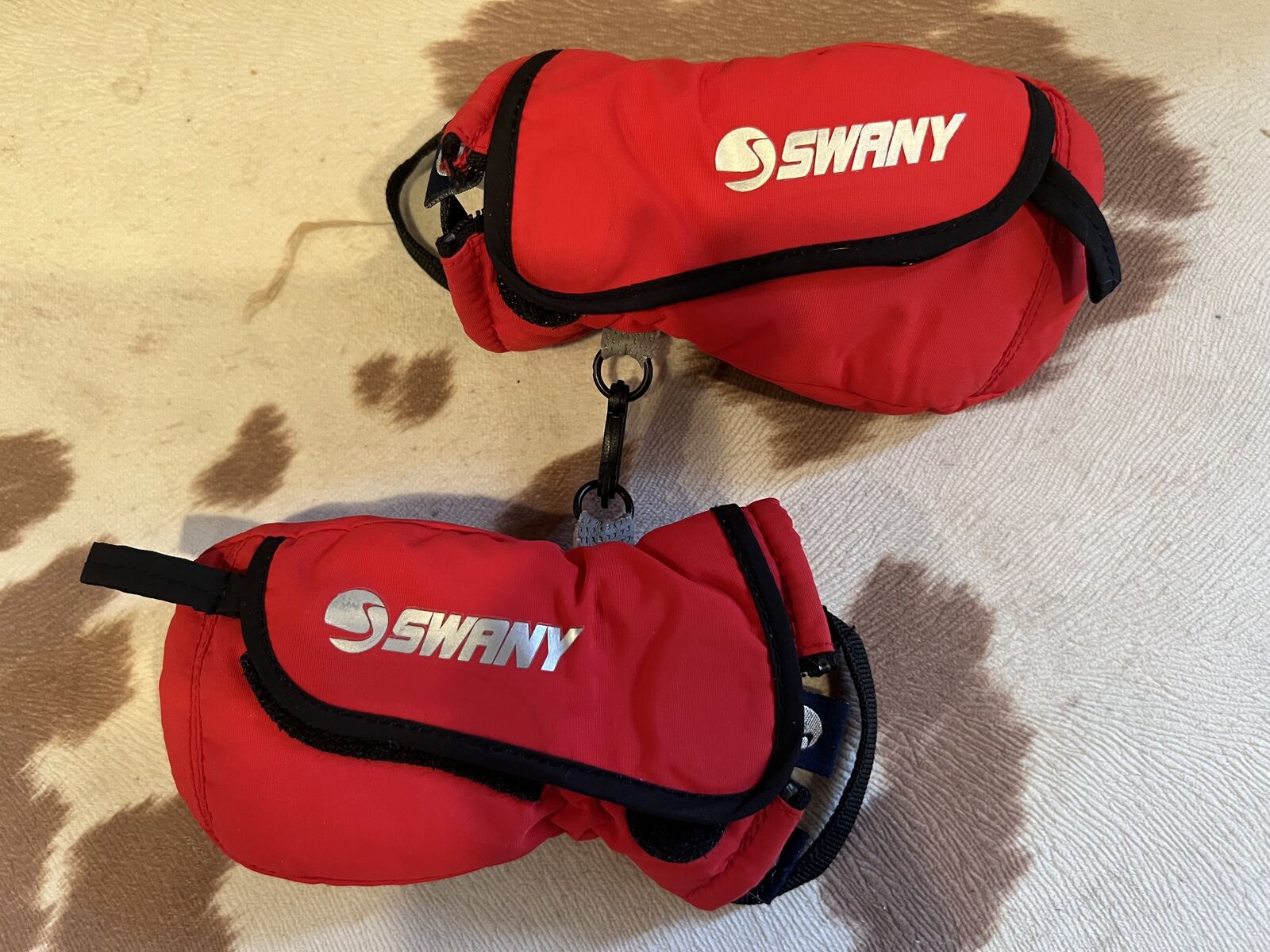 Baby “TOT-SIZE” age 1-2 Swany mittens