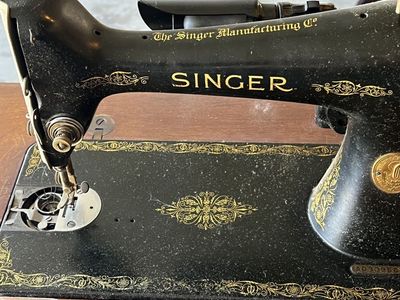 Antique Singer Sewing Machine and Cabinet