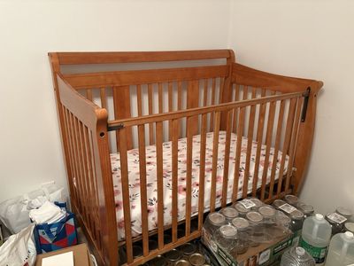Baby crib/day bed