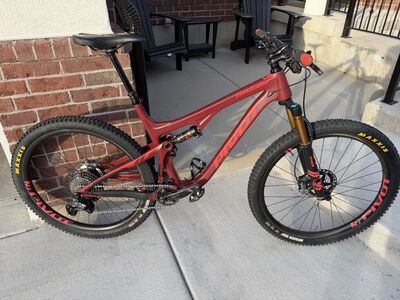 Price Drop!!! Pivot Trail 429 Team XTR Build