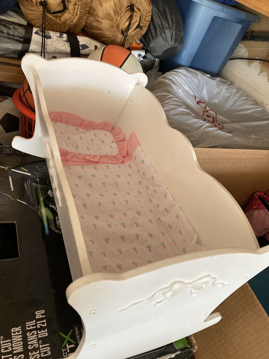 Doll cradle