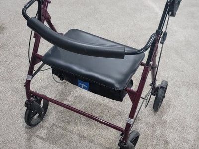 Heavy Duty Walker