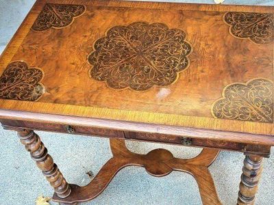 William & Mary Table