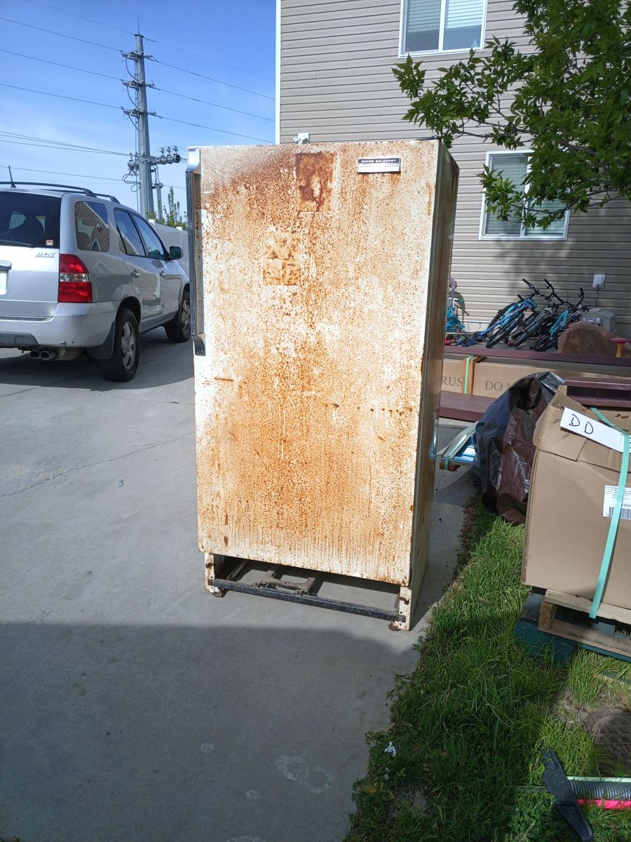 Rusty freezer
