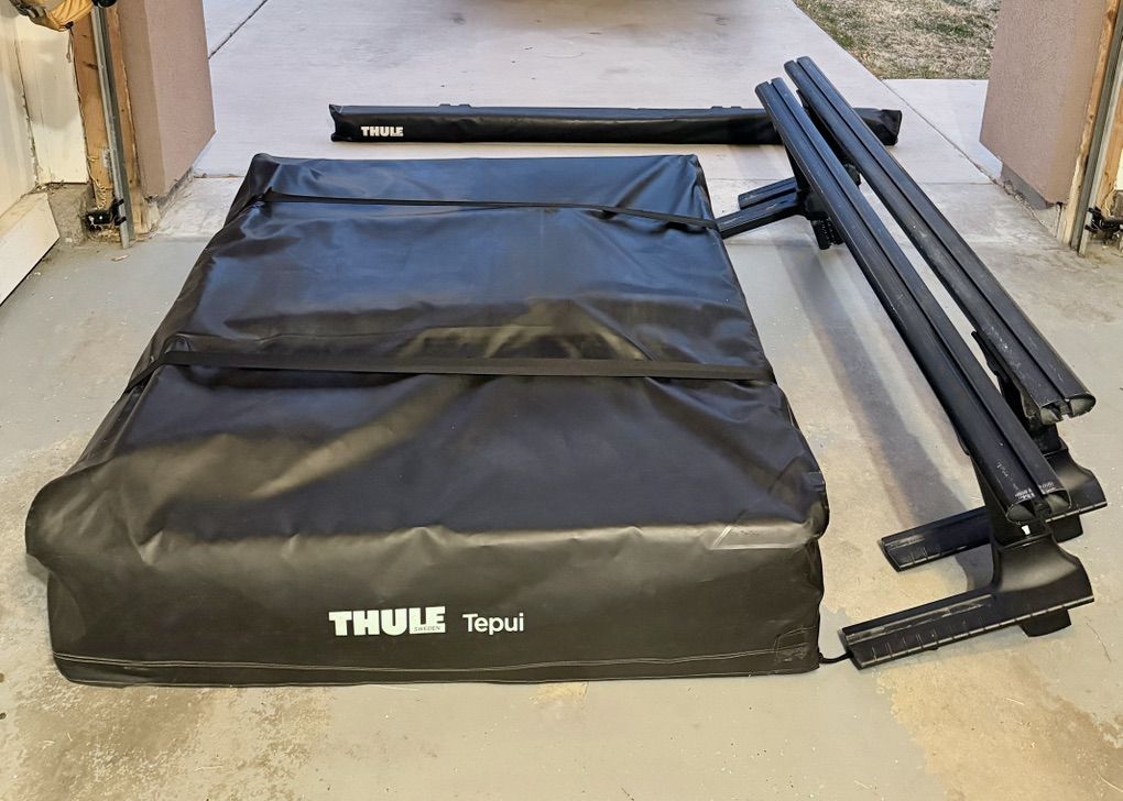 Thule 3 Person Rooftop tent + Full Set Up