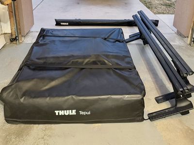 Thule 3 Person Rooftop tent + Full Set Up