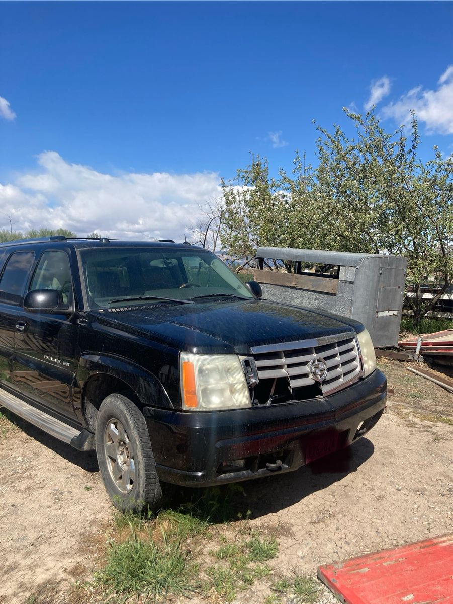 2004 CADILLAC ESCALADE ESV