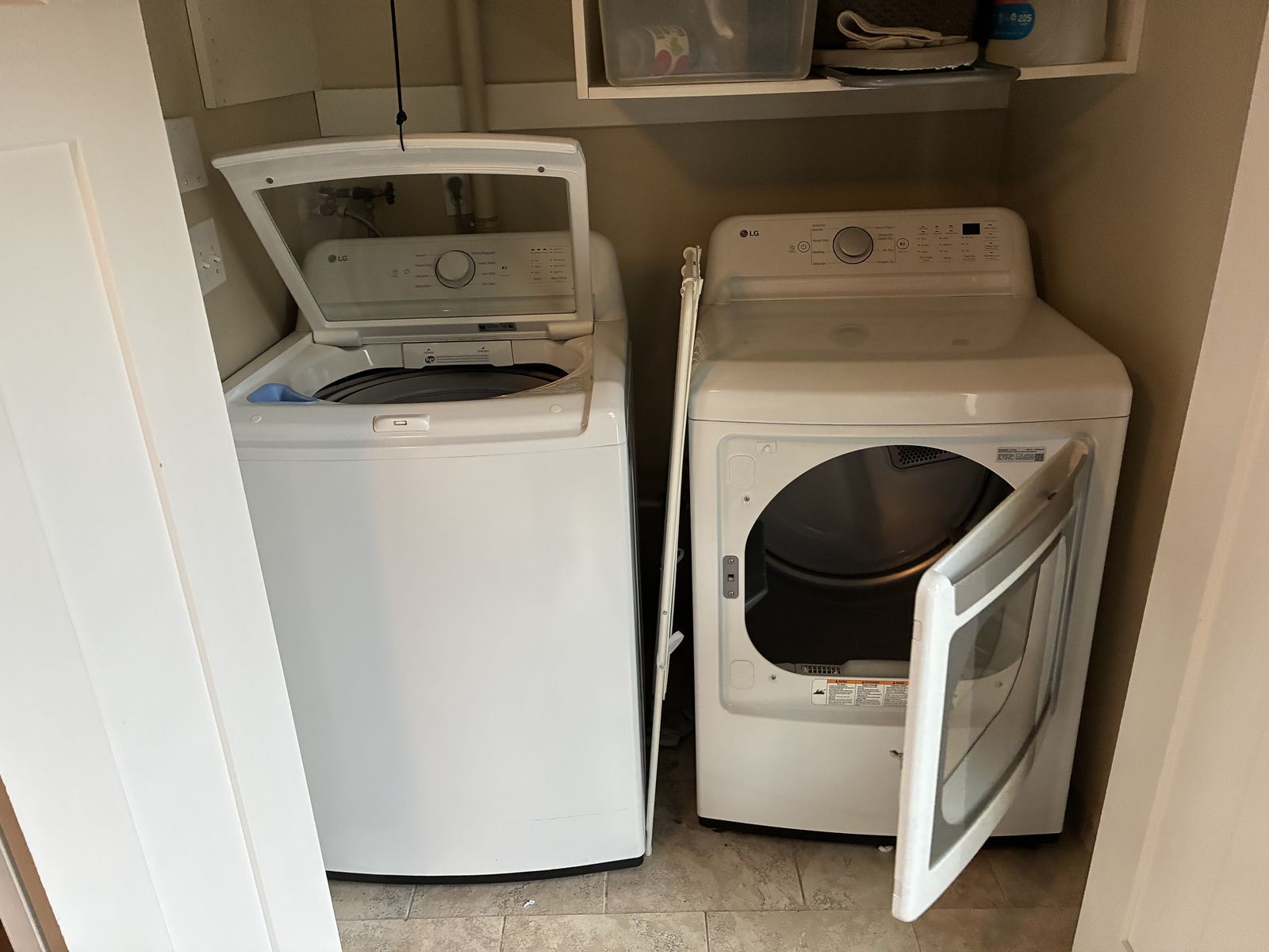 LG Washer & Dryer Set – Top Load Washer / Front Load Dryer