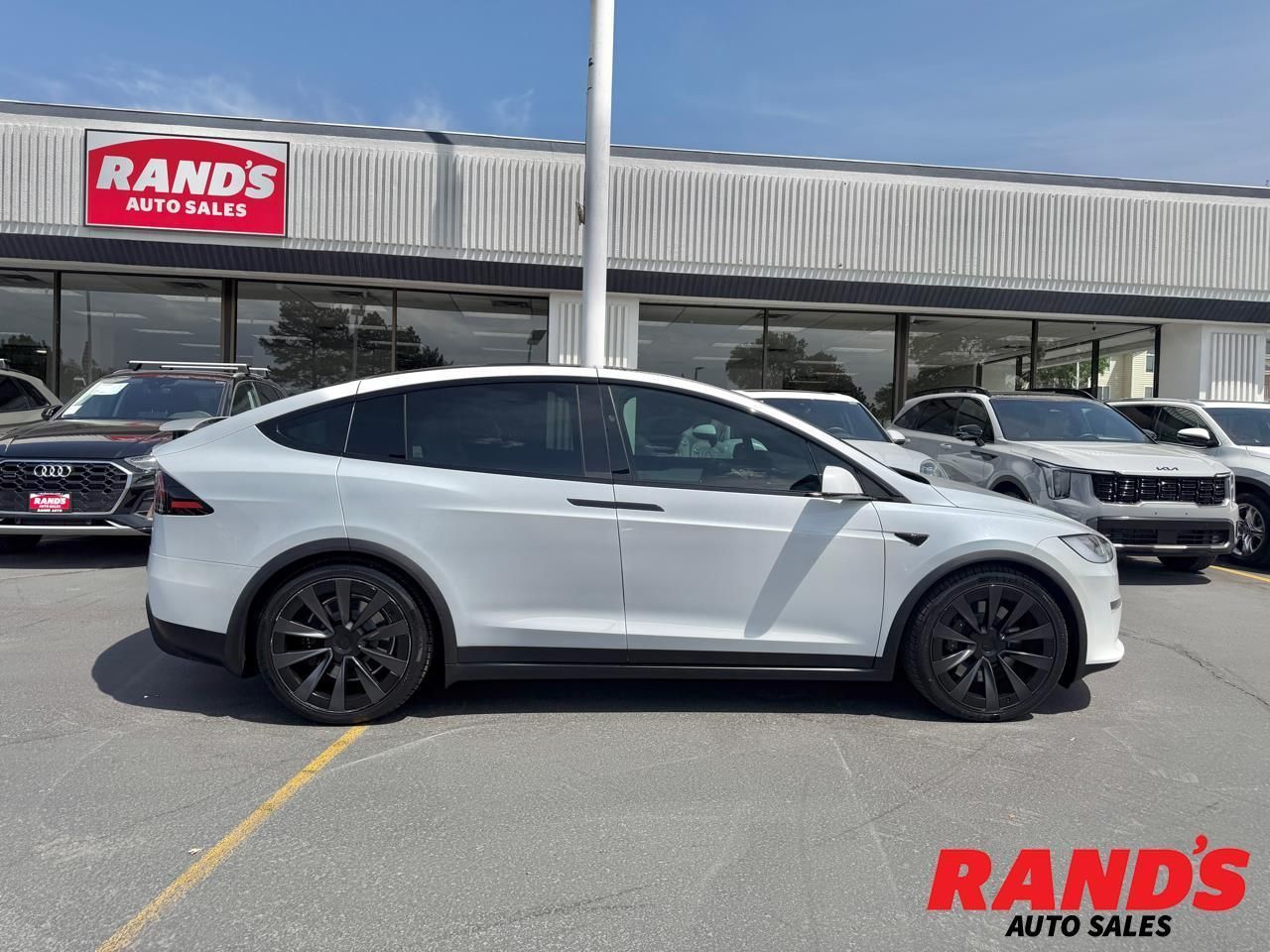 2022 Tesla Model X Base