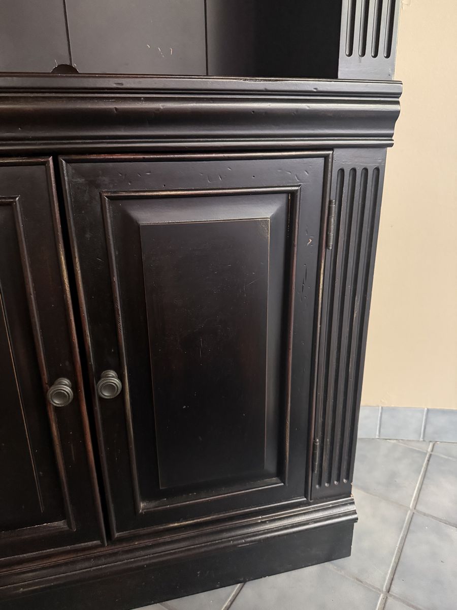 Main image 3