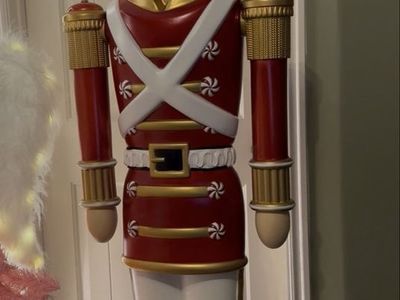 6ft Animated Nutcrackers (2)