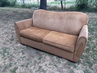 Pullout couch
