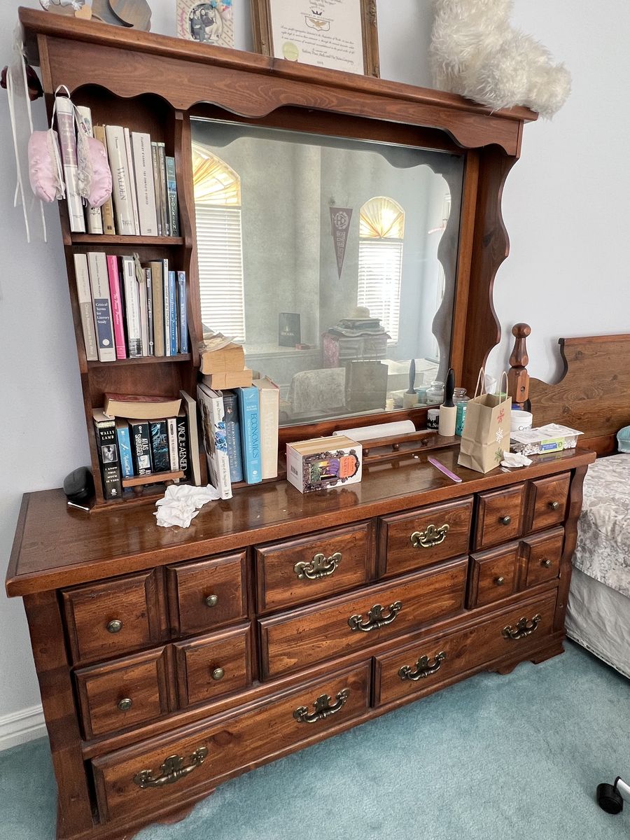 Bedroom set