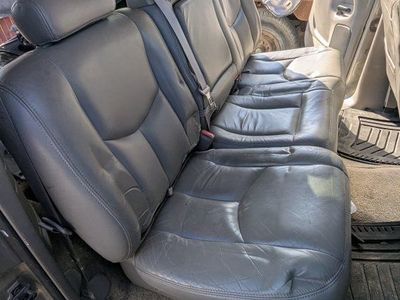 2003 Chevrolet Suburban 1500 LT