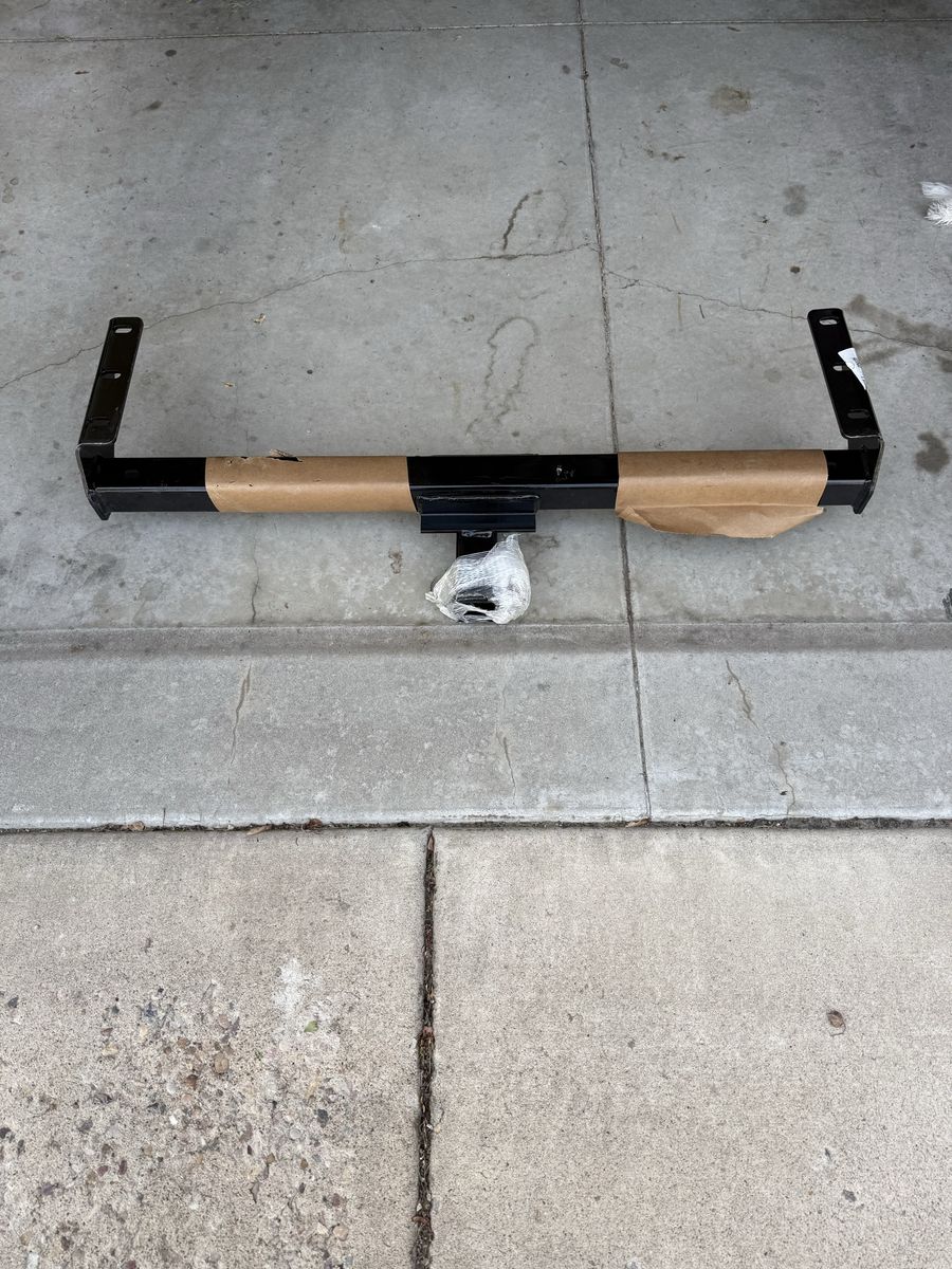 Main image 3