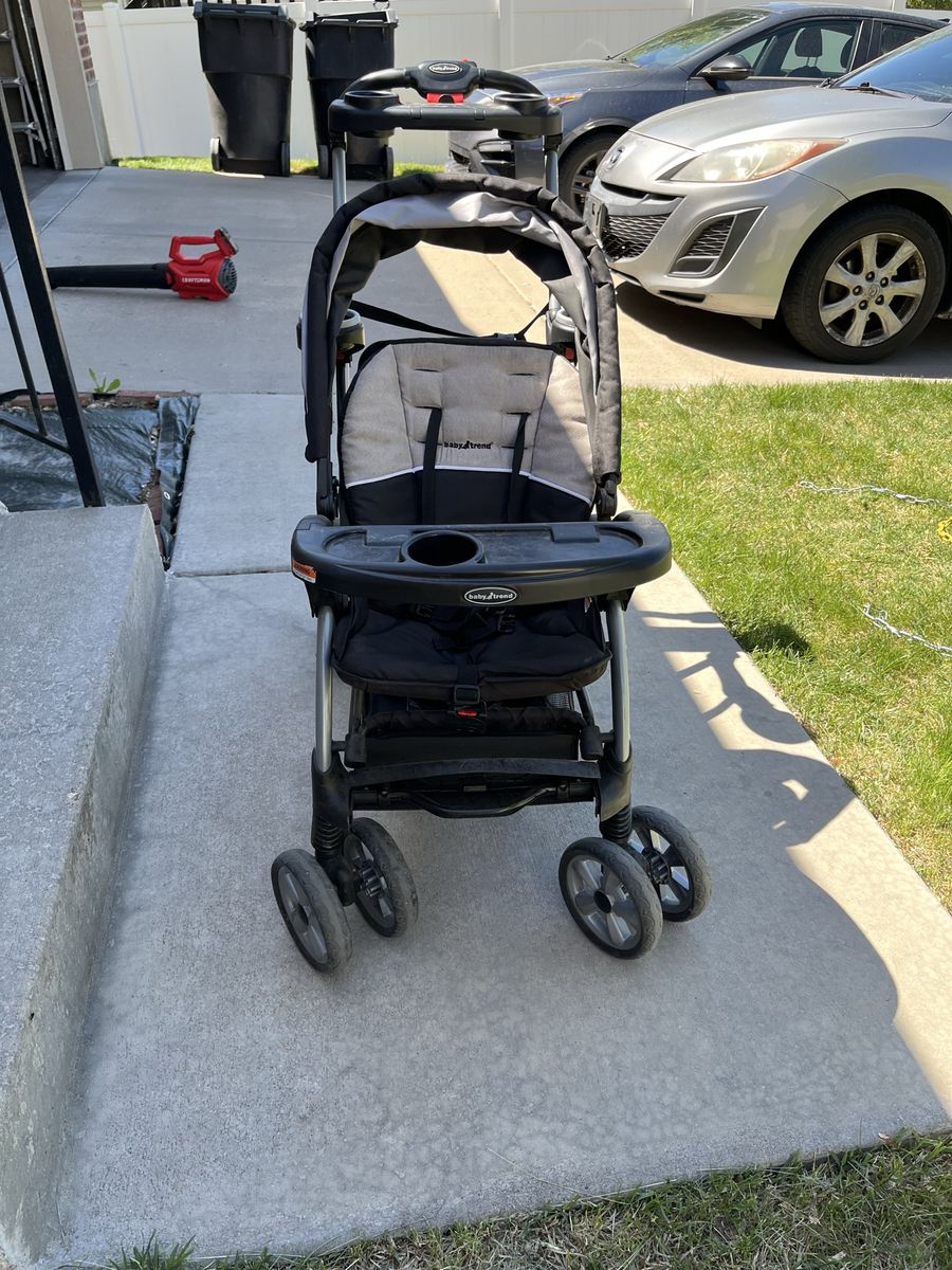 Baby Trend Sit & Stand stroller