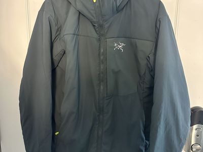 Arcteryx Proton LT Medium Jacket