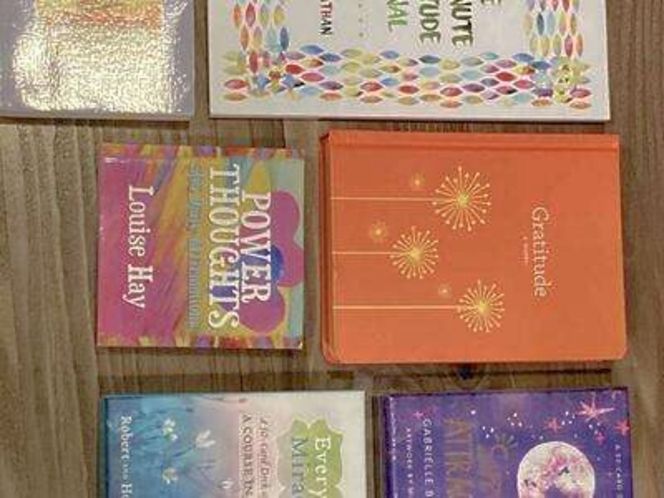 Gratitude Journals & Daily Affirmation Cards