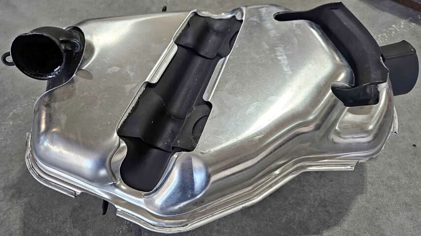 Polaris exhaust can (NEW)