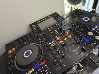 Pioneer DJ XDJ-RX2 All-in-One Rekordbox DJ System - Excellent Condition