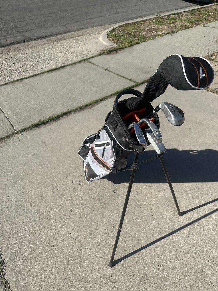 Kid's Golf Clubs