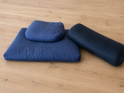 Hugger Mugger Yoga Bolsters, Zafu & Zabuton Meditation Cushions