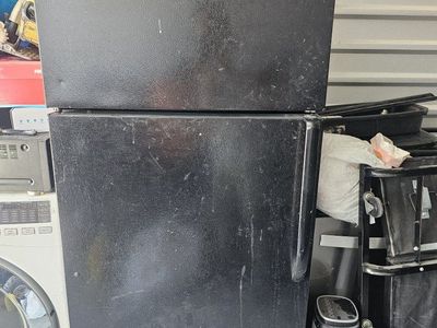 GE Top Freezer Refrigerator in Black - Used
