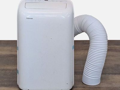 Toshiba Portable Air Conditioner/Dehumidifier w/ Remote 8000 BTUs