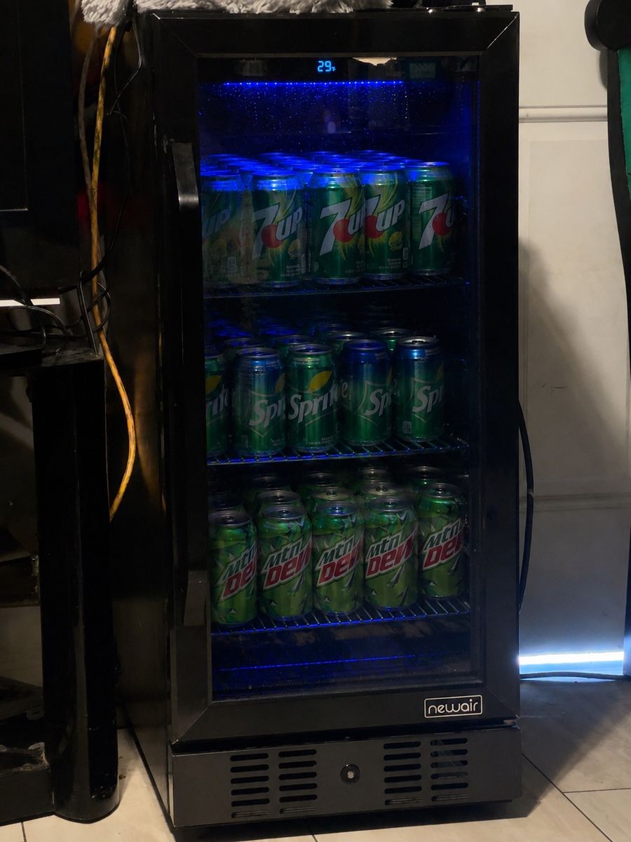 NewAir 80-Can / 33-Bottle Built-In Black Beverage Fridge 15-Inch