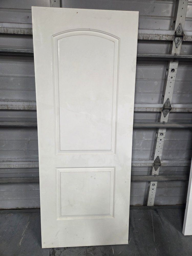 Pre-Owned White Arched Top 32 inch x 80 inch 2-Panel Interior Door - Solid Core, Right-Hand Swing