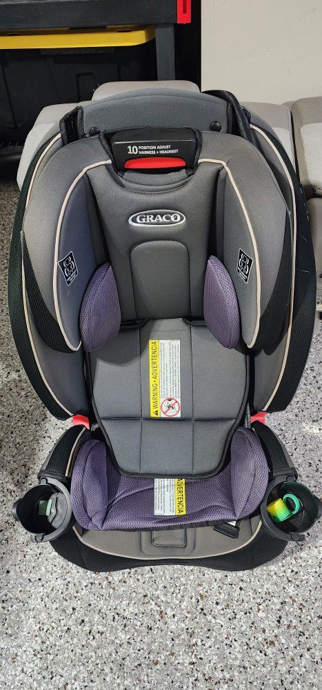 Graco Extend2Fit Convertible Car Seat - 10 Position Adjust, Harness & Headrest