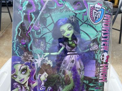 Monster High Limited Edition Collector Doll