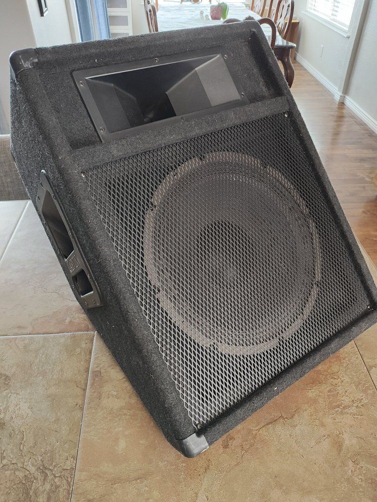 Carvin 722 Studio Monitor Speaker
