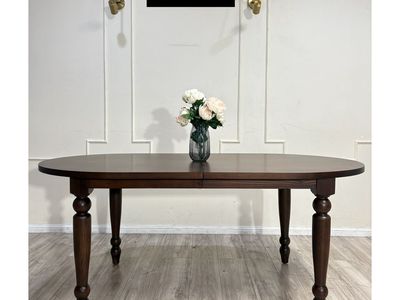 NEW WOODBURY WALNUT DINING TABLE