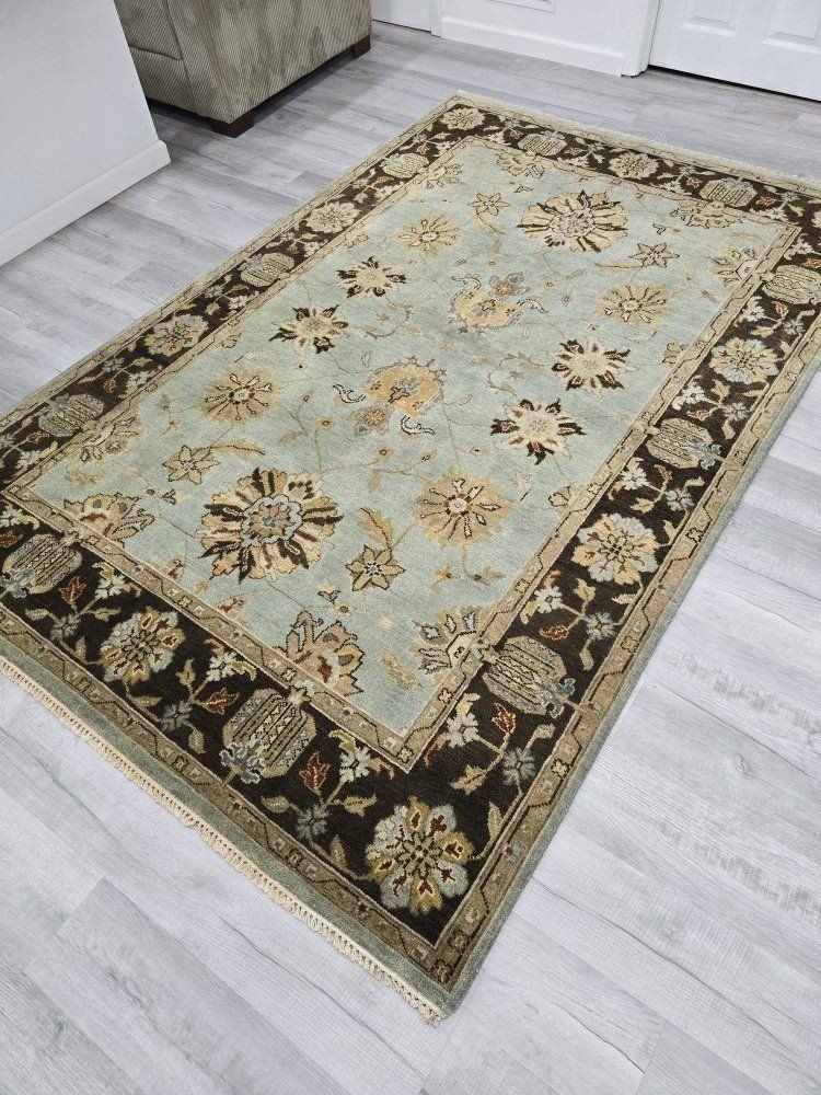 Main image 4