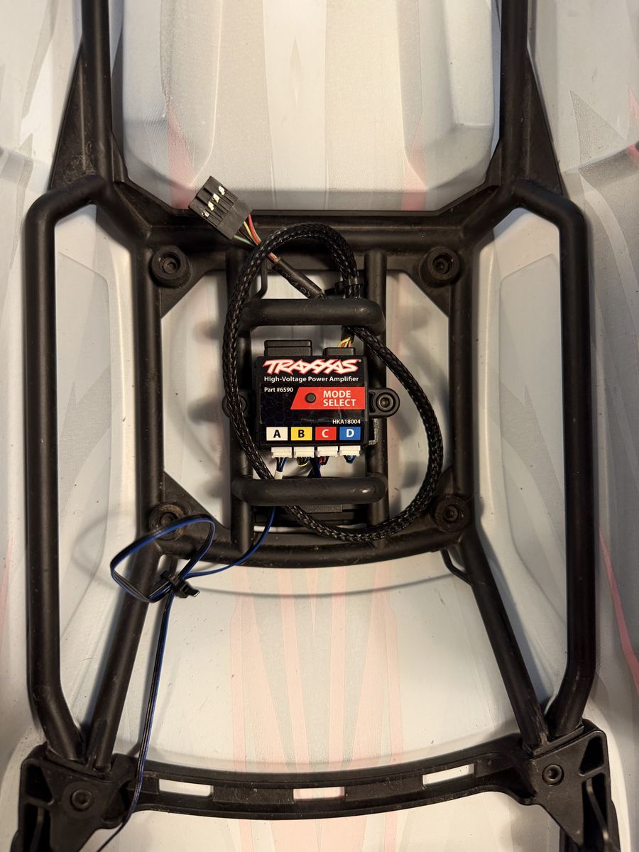 Main image 5