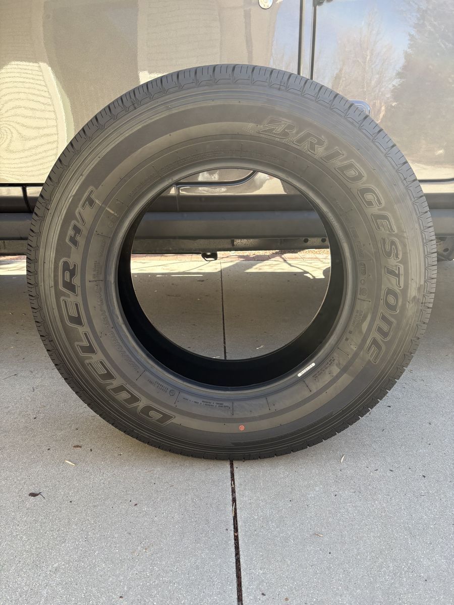 Bridgestone Dueler H/T 255/70R18 (Set of 5 tires)