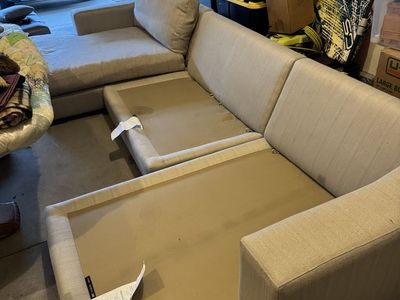Rene cazares 3 piece sectional, missing pillows