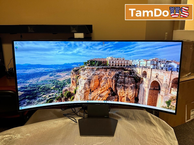 LG UltraGear 39GS95QE-B 39" Curved OLED Gaming Monitor 240Hz G-SYNC FreeSync