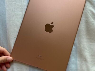 ipad 7th gen 32 GB Rose gold wifi
